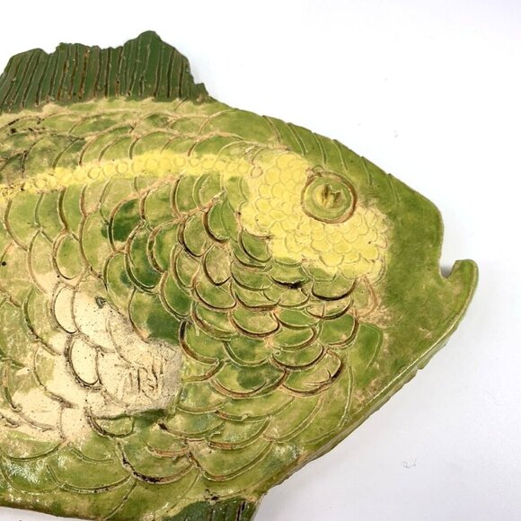 Art Pottery Fish Decor 13" Signed Meg Green Yellow Hand Crafted - Picture 2 of 12